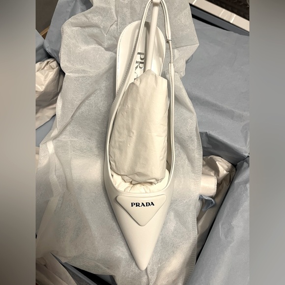 Prada Brushed 75MM Leather Slingback Pumps, Size 37, NIB - Picture 1 of 12
